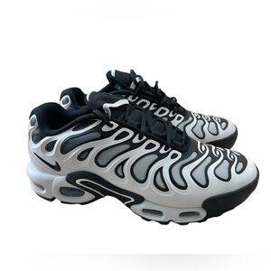 NIKE AIR MAX PLUS DRIFT | Women’s size 7 | FV4081 102